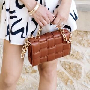 ❤️IRIS CROSSBODY CLUTCH
Vegan‎ leather cross woven clutch bag w/gold chain NWOT